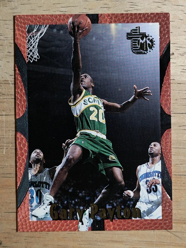 1994-95 Embossed #93 Gary Payton