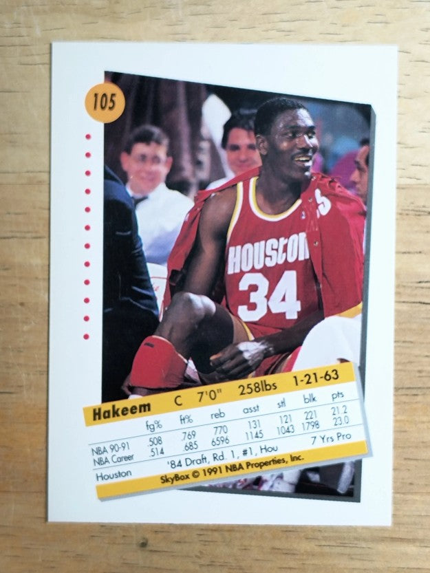 1991-92 SkyBox #105 Hakeem Olajuwon