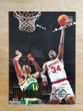 1993-94 Stadium Club #64 Hakeem Olajuwon HC