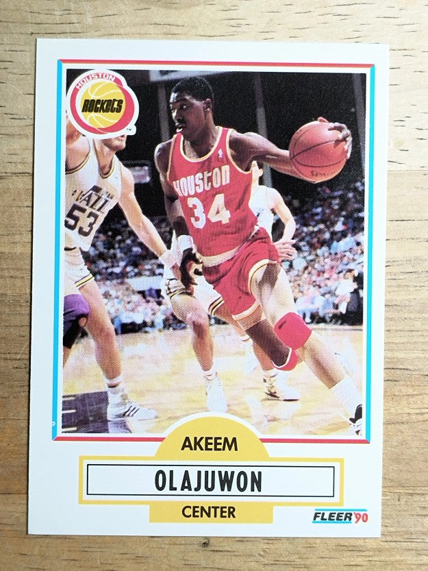 1990-91 Fleer #73 Hakeem Olajuwon