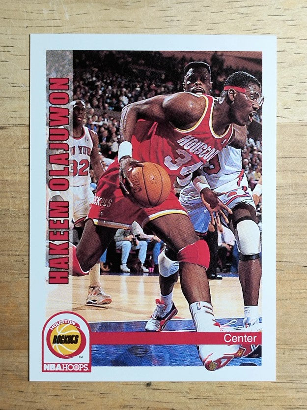 1992-93 Hoops #85 Hakeem Olajuwon