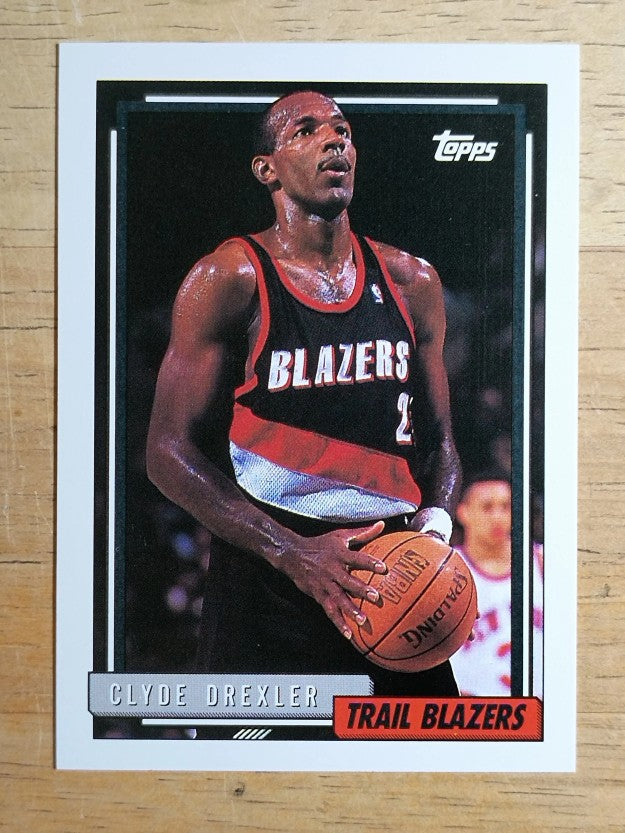 1992-93 Topps #354 Clyde Drexler