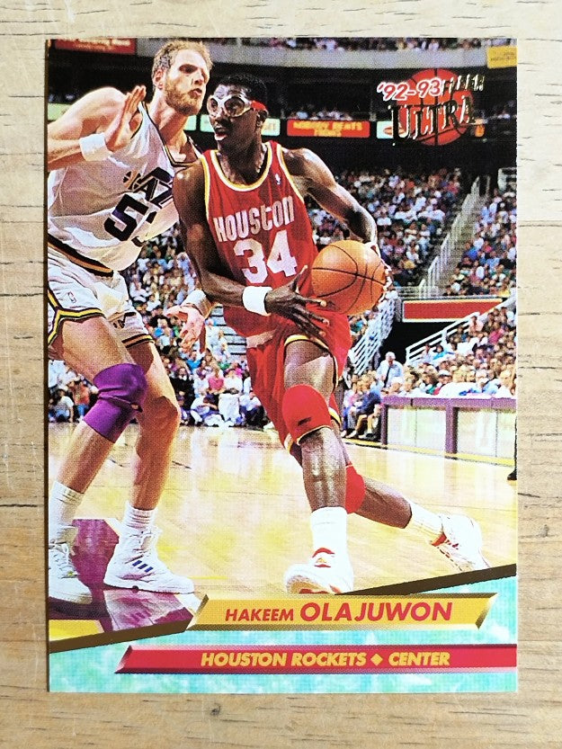 1992-93 Ultra #72 Hakeem Olajuwon