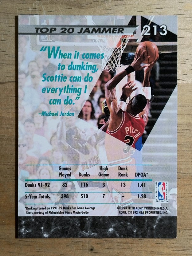 1992-93 Ultra #213 Scottie Pippen JS
