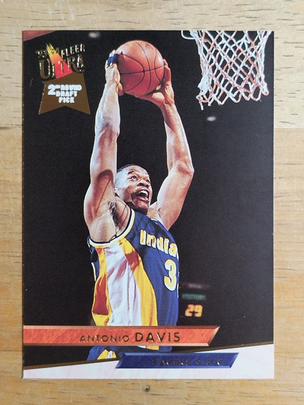 1993-94 Ultra #258 Antonio Davis RC