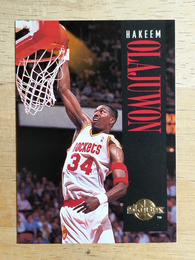 1994-95 SkyBox Premium #62 Hakeem Olajuwon