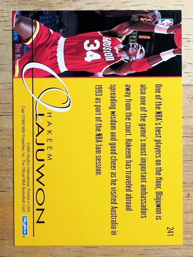 1995-96 Hoops #241 Hakeem Olajuwon CA