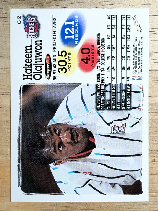 1997-98 Hoops #62 Hakeem Olajuwon