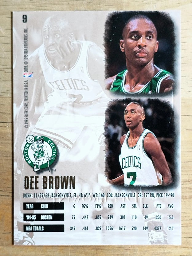 1995-96 Ultra Gold Medallion #9 Dee Brown
