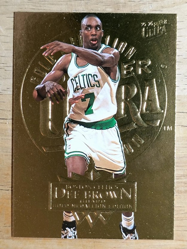 1995-96 Ultra Gold Medallion #9 Dee Brown