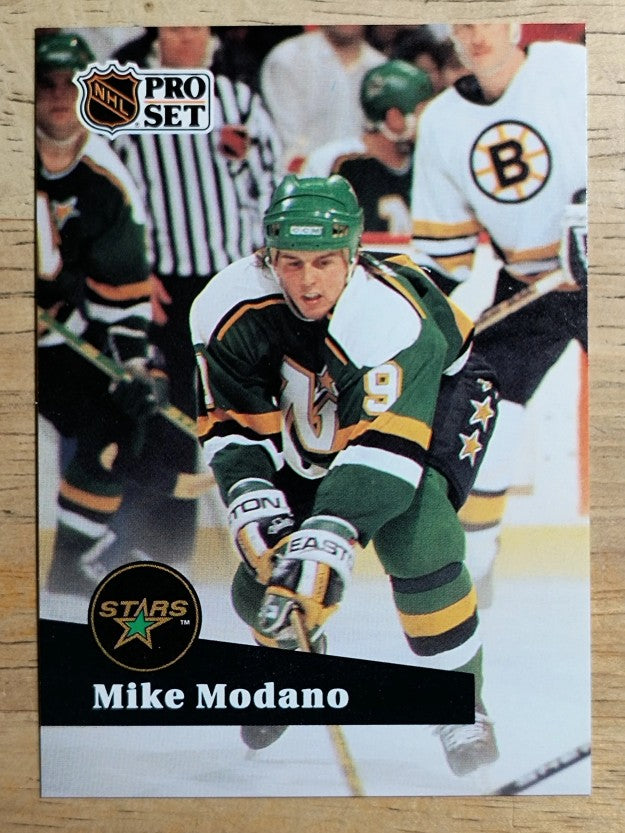 1991-92 Pro Set French #105 Mike Modano