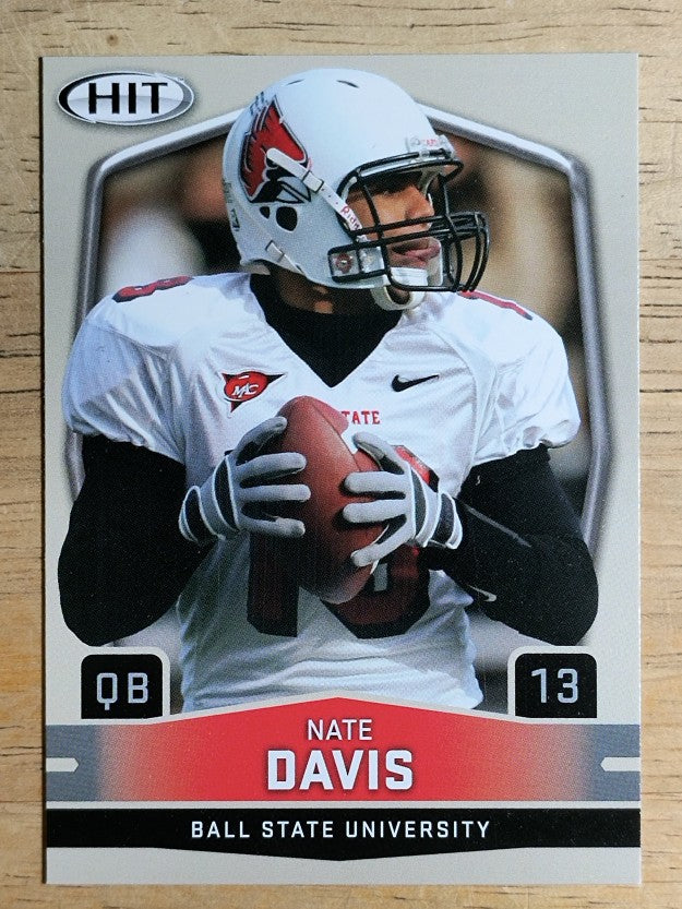 2009 SAGE HIT #13B Nate Davis holding ball