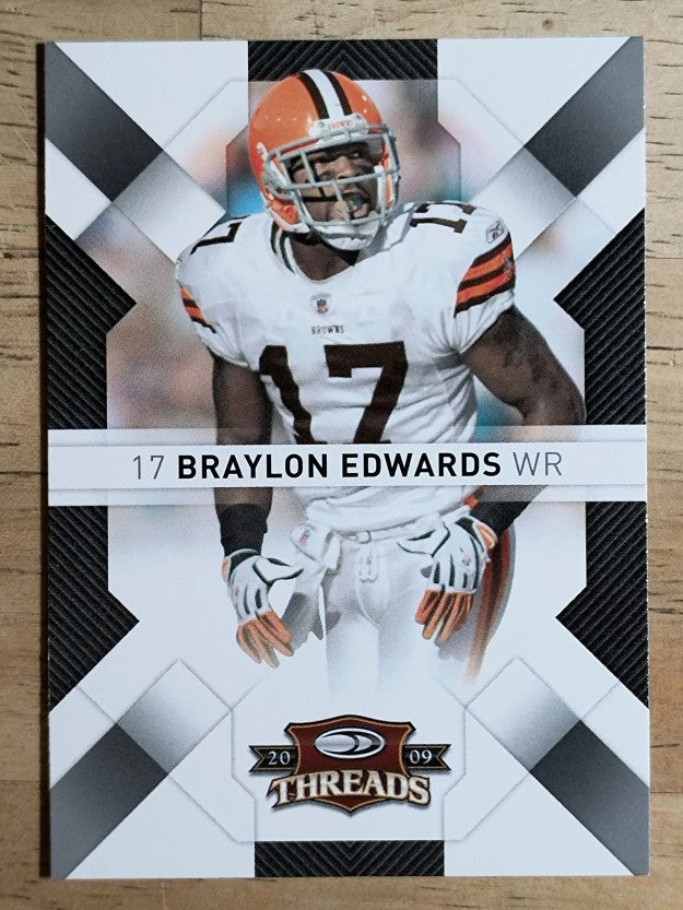2009 Donruss Threads #24 Braylon Edwards