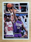 1995-96 Collector's Choice #104 Eric Mobley