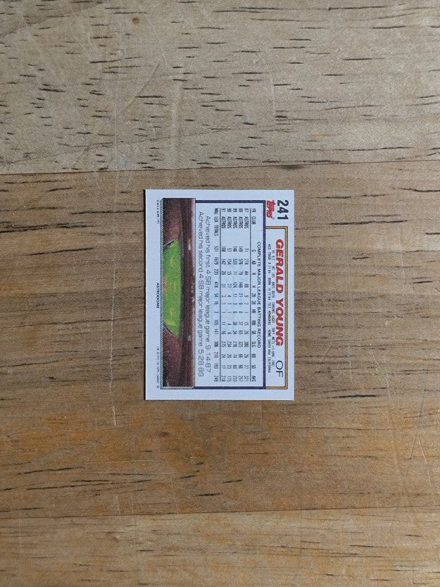 1992 Topps Micro #241 Gerald Young