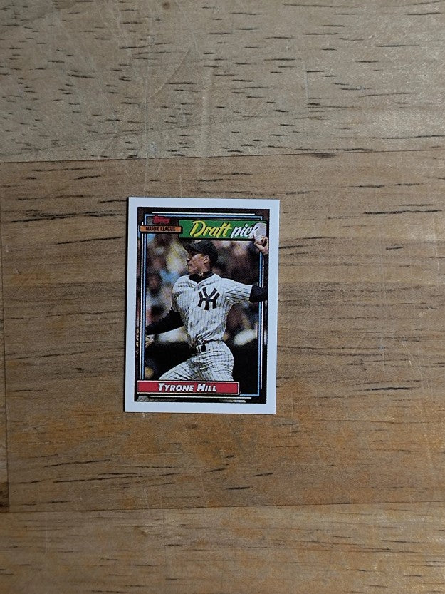 1992 Topps Micro #444 Tyrone Hill RC