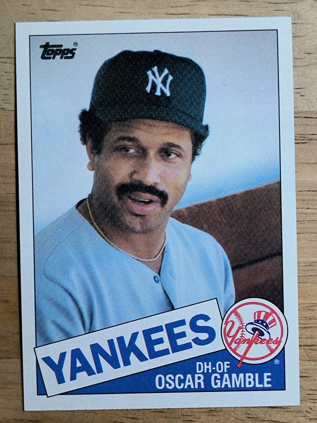 1985 Topps #724 Oscar Gamble