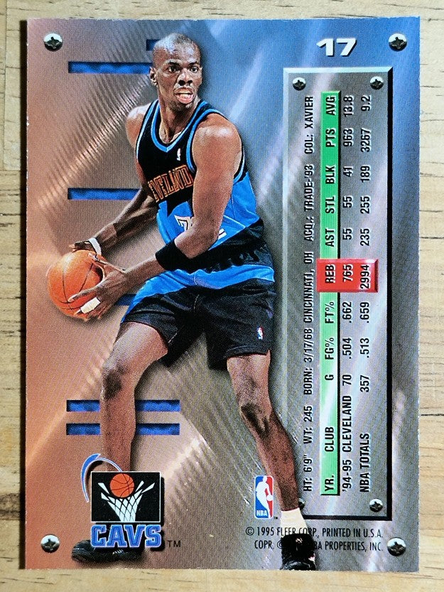 1995-96 Metal #17 Tyrone Hill