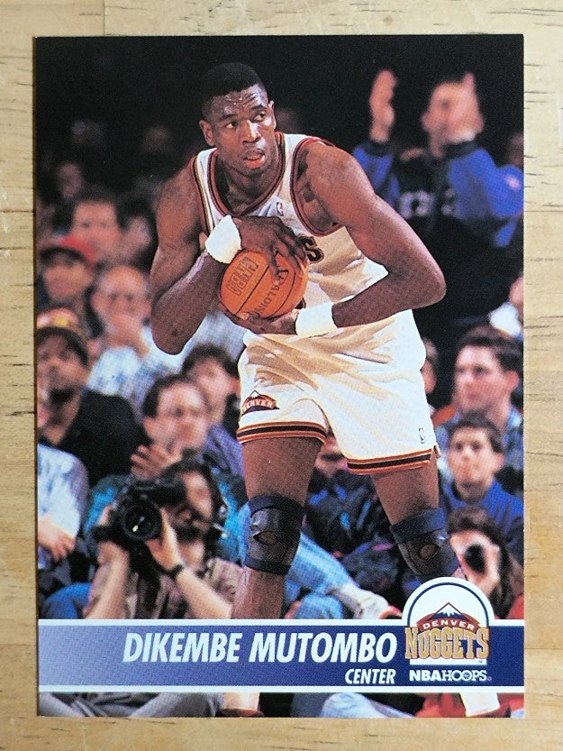 1994-95 Hoops #50 Dikembe Mutombo