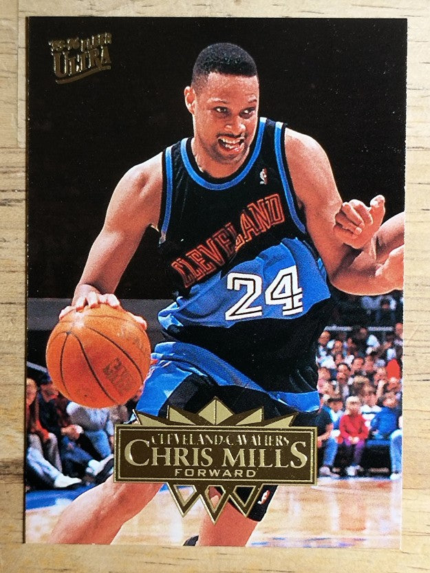 1995-96 Ultra #32 Chris Mills