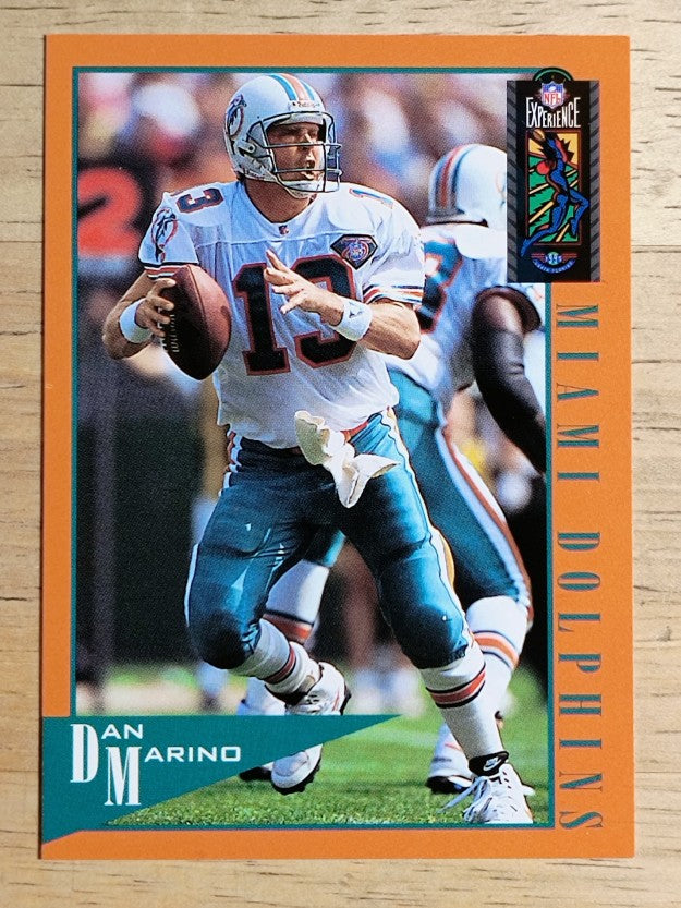 1995 Classic NFL Experience #52 Dan Marino