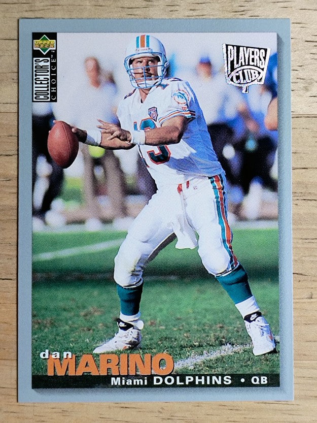1995 Collector's Choice Player's Club #109 Dan Marino