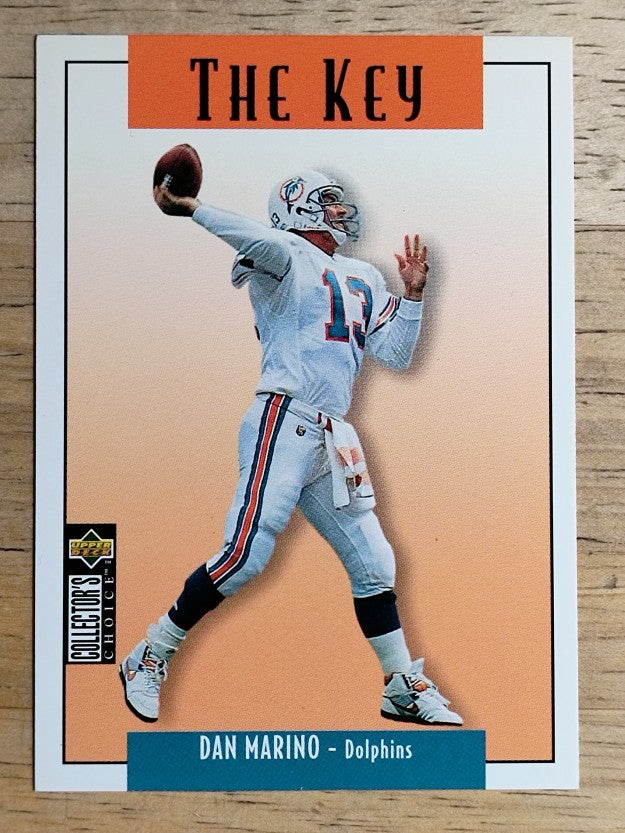 1995 Collector's Choice Update #U68 Dan Marino K