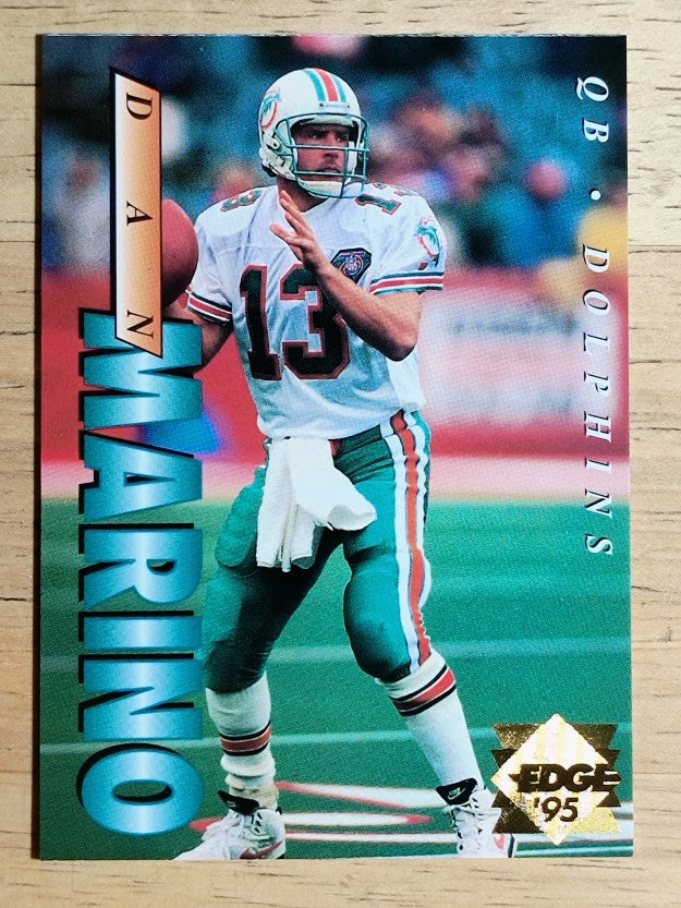 1995 Collector's Edge Gold Logo #118 Dan Marino