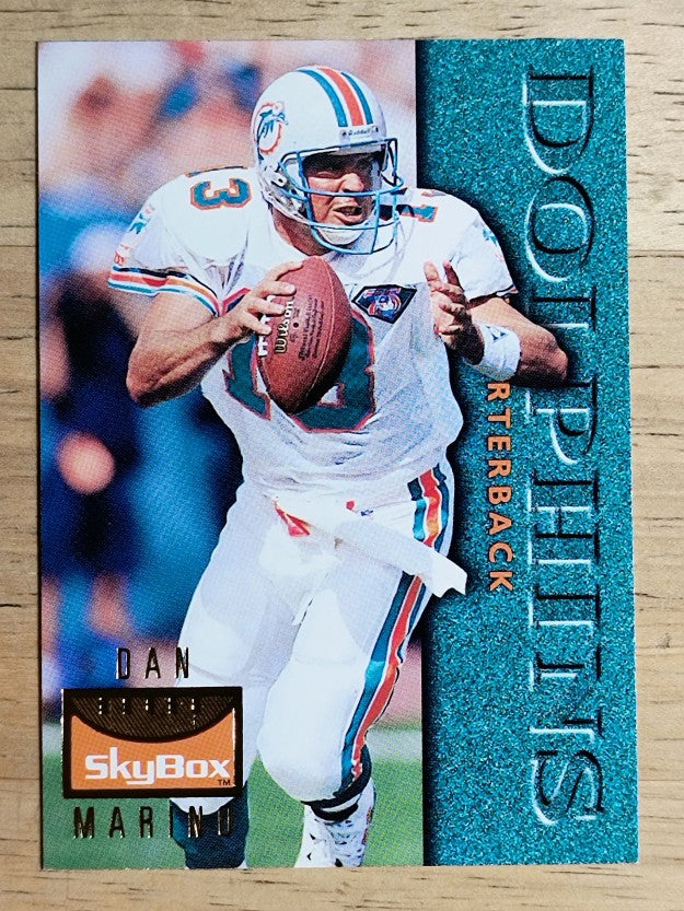 1995 SkyBox Premium #72 Dan Marino