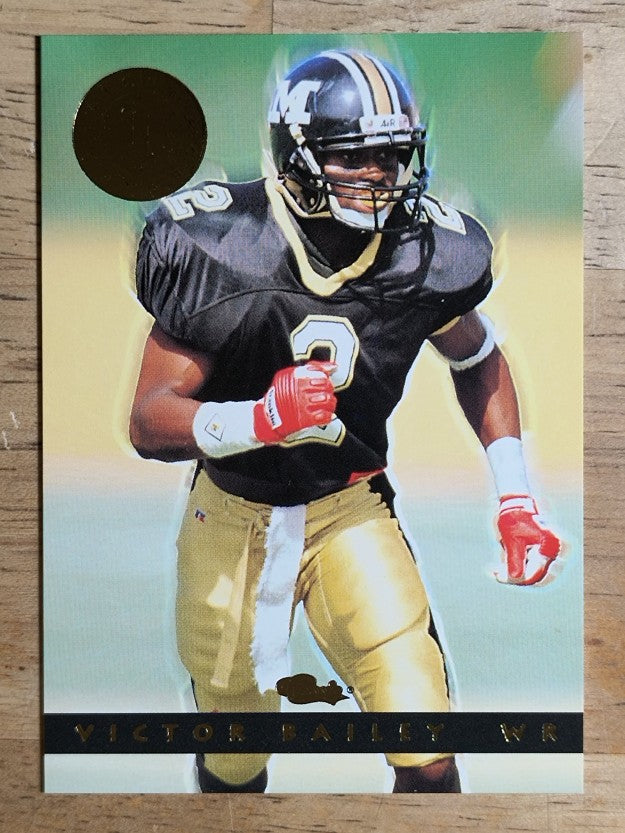 1993-94 Images Four Sport #48 Victor Bailey