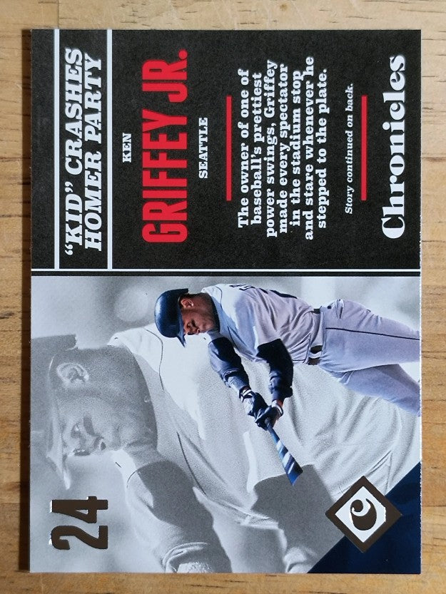 2017 Panini Chronicles #92 Ken Griffey Jr.