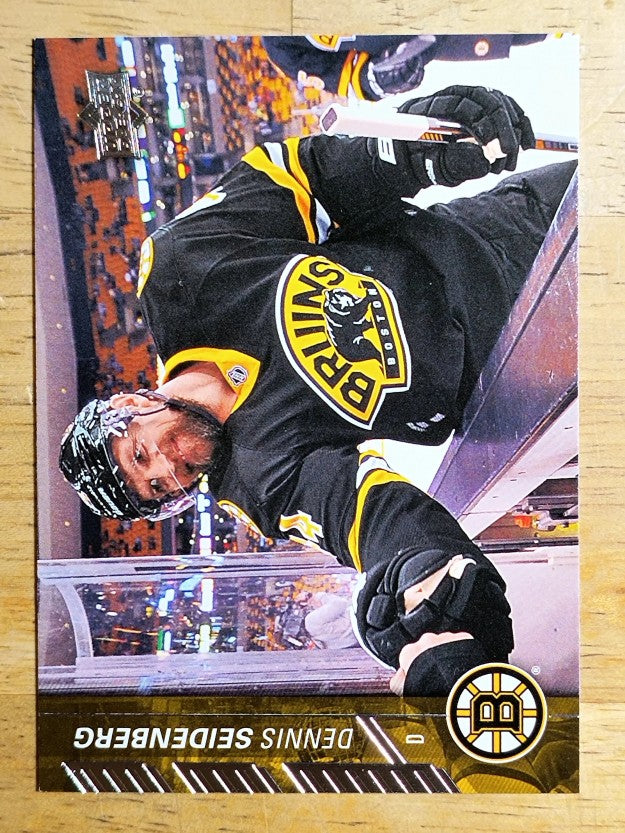 2015-16 Upper Deck #17 Dennis Seidenberg