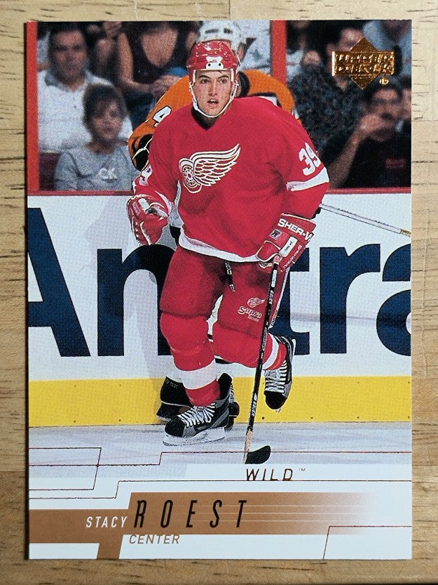 2000-01 Upper Deck #88 Stacy Roest