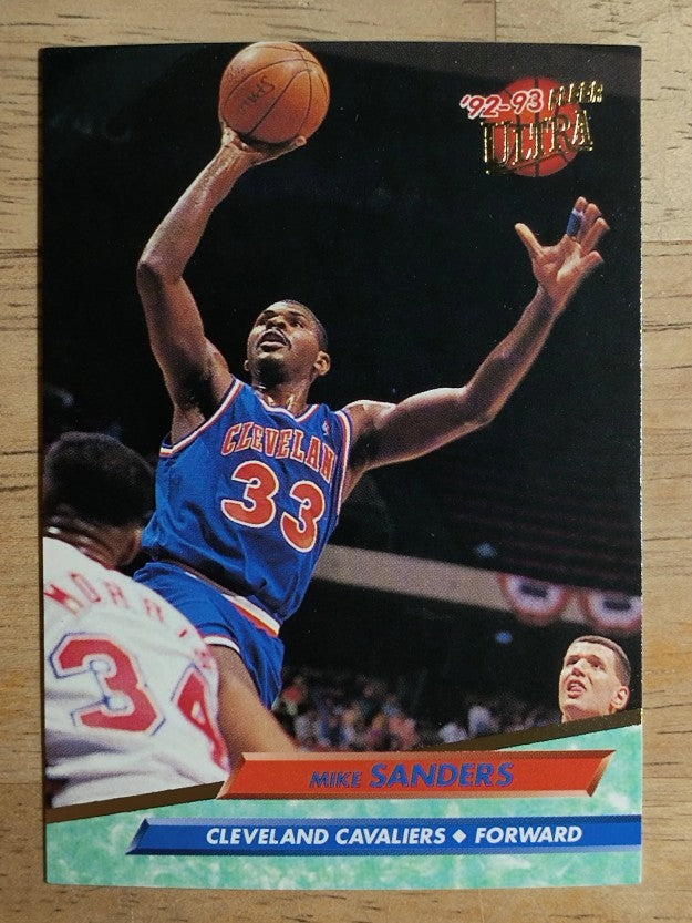 1992-93 Ultra #39 Mike Sanders