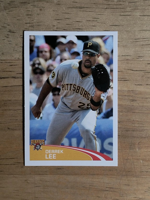 2012 Topps Stickers #239 Derrek Lee