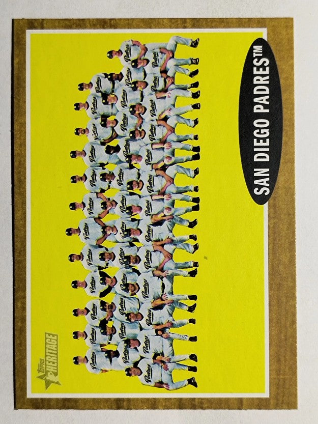 2011 Topps Heritage #22 San Diego Padres