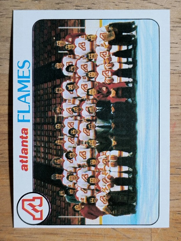 1978-79 Topps #192 Flames Team CL (NMMT)