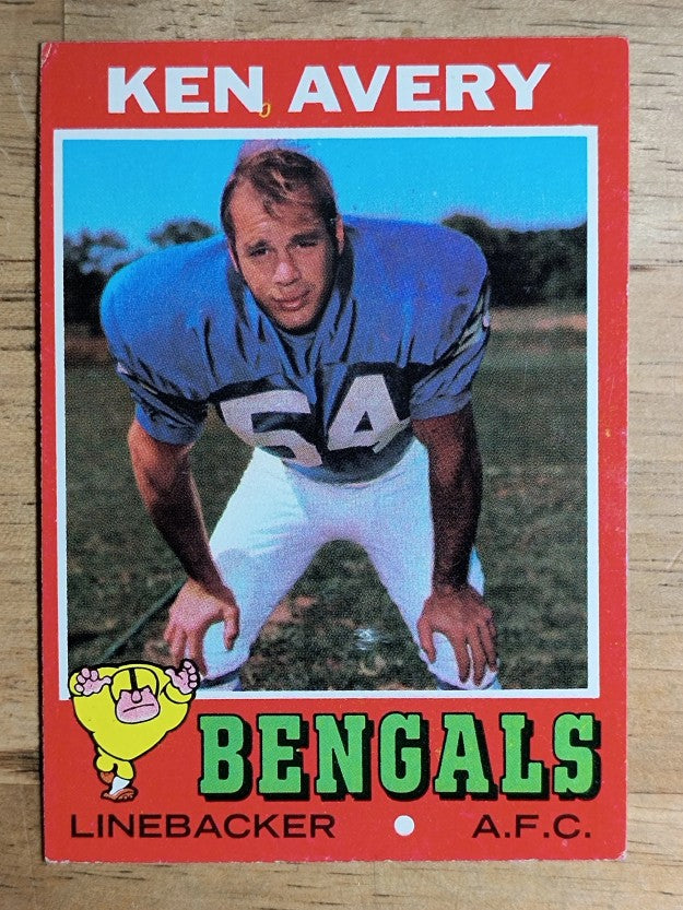 1971 Topps #22 Ken Avery RC (EX)