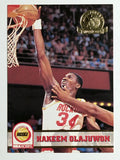 1993-94 Hoops Fifth Anniversary Gold #81 Hakeem Olajuwon (EXMT)