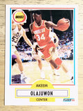 1990-91 Fleer #73 Hakeem Olajuwon