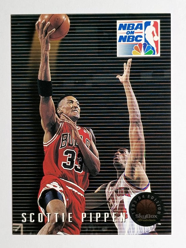 1993-94 SkyBox Premium #16 Scottie Pippen PO