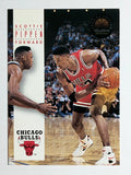 1993-94 SkyBox Premium #47 Scottie Pippen (NM)