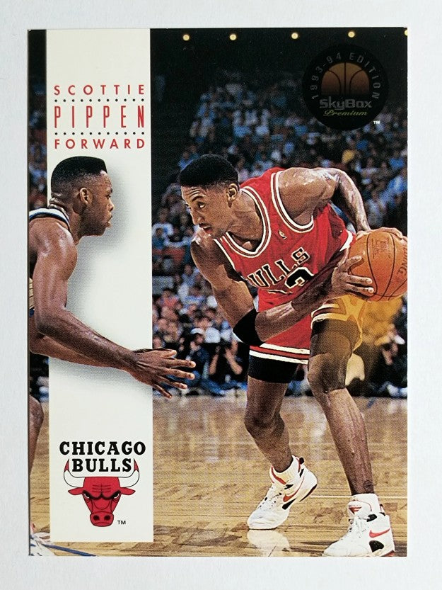1993-94 SkyBox Premium #47 Scottie Pippen (NM)