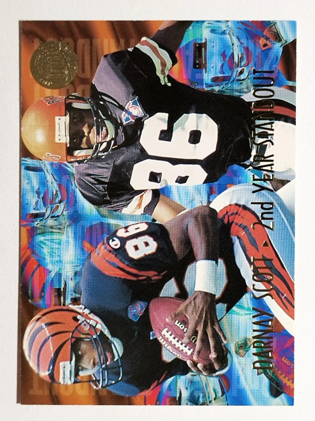 1995 Ultra Second Year Standouts Gold Medallion #11 Darnay Scott (NM)