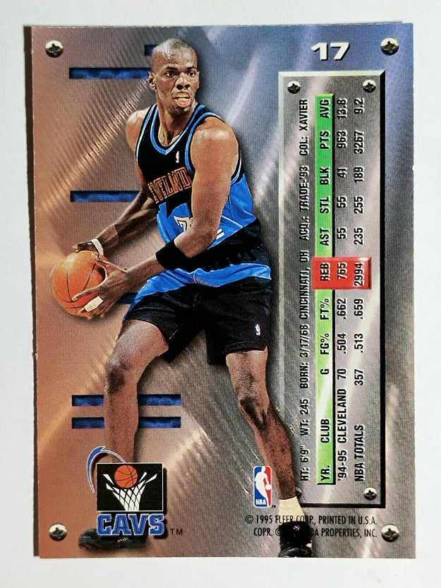 1995-96 Metal #17 Tyrone Hill