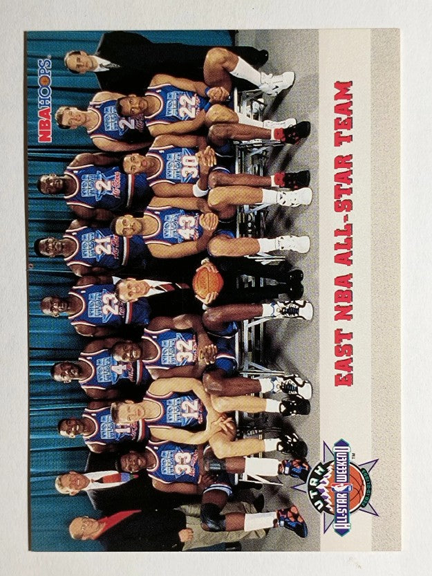 1993-94 Hoops #281 East Team Photo (EXMT)