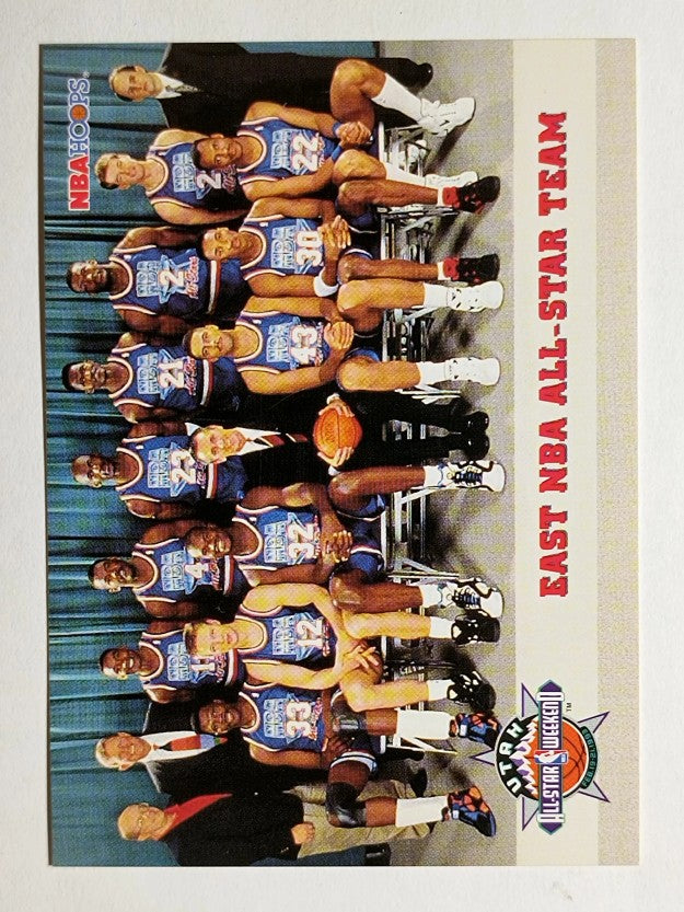 1993-94 Hoops #281 East Team Photo/Michael Jordan (NM)