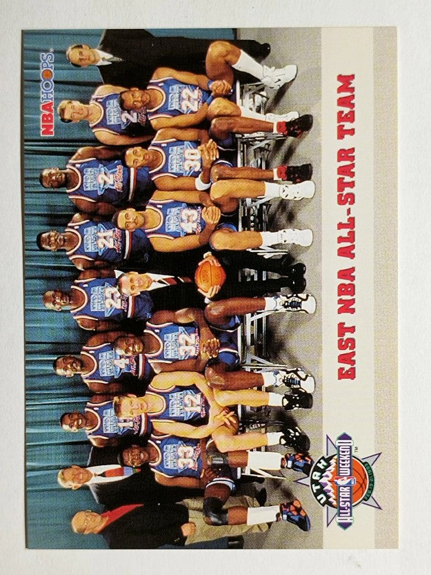 1993-94 Hoops #281 East Team Photo/Michael Jordan (NM)