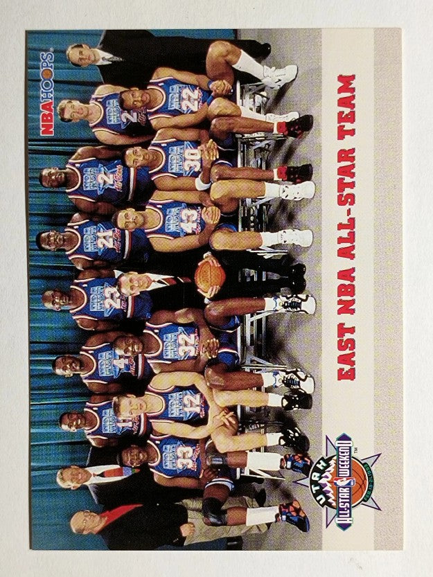 1993-94 Hoops #281 East Team Photo (EXMT)