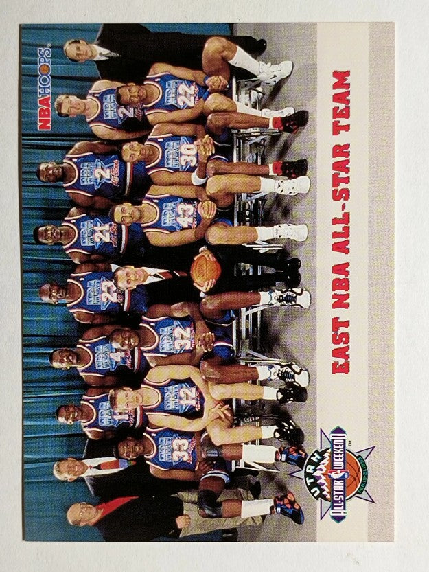 1993-94 Hoops #281 East Team Photo/Michael Jordan (NM)